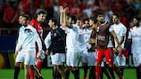 Sevilla feiert mit den Fans