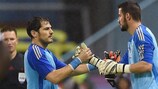Kiko Casilla sustituye a Iker Casillas en el Real Madrid. Ambos coincidieron con España en noviembre, cuando debutó Casilla
