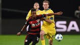 Wendell tries to hold off Aleksandr Hleb during Leverkusen's matchday one win