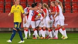 Los jugadoras del Slavia de Praga celebran un gol ante el Brøndby