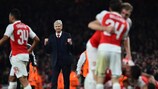 Arsène Wenger festeggia la vittoria dell'Arsenal