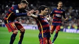 Luis Suárez celebrates after scoring his second and Barcelona's fourth