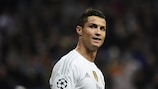 Cristiano Ronaldo estabeleceu esta terça-feira um novo recorde de golos na fase de grupos