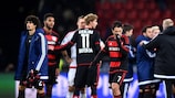 Los jugadores del Leverkusen tras la eliminación de la UEFA Champions League