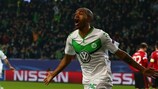 Naldo celebra o golo que deu a vitória ao Wolfsburgo