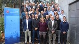 Foto de grupo dos participantes de mais uma edição do Certificado em Gestão de Futebol da UEFA na Alemanha