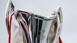Der Pokal der UEFA Women's Champions League