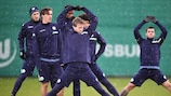 Wolfsburg training in the rain on the eve of the second leg