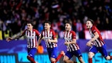 Los jugadores del Atlético enloquecen tras el definitivo penalti de Juanfran