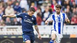 James Rodríguez (Real Madrid) aus prises avec Xabi Prieto (Real Sociedad), samedi, lors de la victoire du Real
