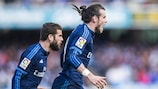 Gareth Bale del Real Madrid esulta dopo aver segnato il gol vittoria sul campo della Real Sociedad