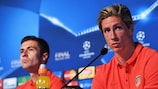 Fernando Torres (right) and Gabi face the media in Milan