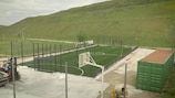 Der Fußballplatz während der Errichtung