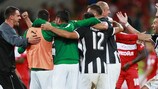 Die Spieler von Larnaca feiern ihren Sieg gegen Spartak Moskva
