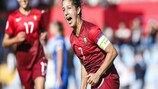 Cláudia Neto festeja um dos seus três golos marcados por Portugal à Finlândia, em Setembro, na qualificação para o UEFA Women's EURO 2017