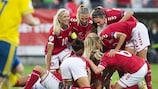 Denmark beat Sweden to qualify