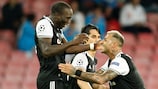 La joie de Vincent Aboubakar et Ricardo Quaresma après le but de la victoire de Beşiktaş à Naples