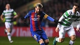 Lionel Messi in azione in casa del Celtic