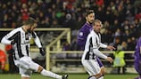 Gonzalo Higuaín (Juventus) dimezza lo svantaggio dei Bianconeri, sconfitti sul campo della Fiorentina
