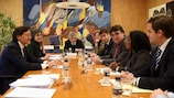 Los secretarios generales se reunieron con representantes del CSD en Madrid