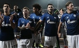 Schalke lässt sich nach dem Sieg in Griechenland feiern