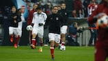 O capitão do Bayern, Philipp Lahm, vai falhar, por castigo, a visita ao Arsenal