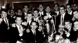 Tommy Gemmell (il secondo da destra nella fila in basso) col Celtic campione d'Europa