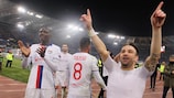 El Lyon celebra la clasificación a los cuartos de final