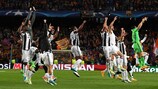 Jogadores da Juventus festejam a eliminação do Barcelona