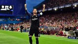 Sergio Ramos celebrates after Isco halved Atlético's lead on the night