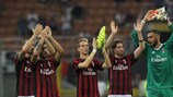 El Milan celebra su goleada en la ida de los play-offs