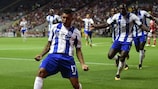 Jesús Corona festeja o único golo do FC Porto em Braga