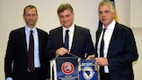 Aleksander Čeferin, Ministerratspräsident von Bosnien-Herzegowina, Denis Zvizdić, NFSBiH-Präsident Elvedin Begić.