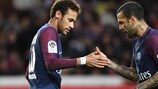 Neymar et Dani Alvés, deux anciens du Barça sous le maillot de Paris