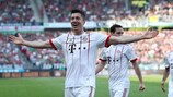 Tris per Roma e Bayern, Liverpool ripreso