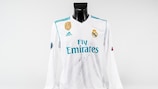 Una maglietta del Real Madrid firmata da Cristiano Ronaldo