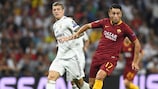Roma's Cengiz Ünder (right) and Toni Kroos of Real Madrid in matchday one action