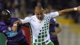 Nabil Ghilas (dx) in azione contro il Porto la scorsa stagione