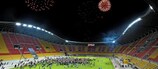 Feu d'artifice lors de la cérémonie d'ouverture à la National Arena Filip II de Macédoine