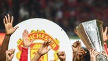 El United celebra el título de la UEFA Europa League, completando el pleno de trofeos UEFA