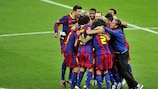 Os jogadores do Barça fazem a festa em Wembley