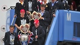 Philipp Lahm e Jupp Heynckes al rientro del Bayern a Monaco