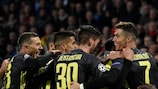 Cristiano Ronaldo festeja o seu golo pela Juventus em casa do Ajax