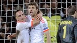 Franck Ribéry e Thomas Müller festejam o golo do Bayern