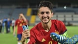 O capitão Manu Morlanes celebra após a Espanha ganhar na meia-final à Alemanha