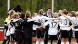 Deutschlands U17-Nationalelf feiert die Qualifikation für die EM