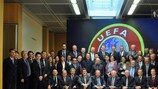 Os delegados presentes no seminário da UEFA para agentes de controlo antidoping