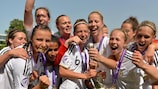 Deutschland feiert 2012 den Gewinn der UEFA-U17-Europameisterschaft für Frauen