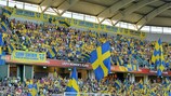 Aficionados de Suecia durante la ceremonia del himno nacional de Suecia en las semifinales de 2013 ante Alemania