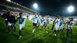 O Sevilha festeja após apurar-se para a final da UEFA Europa League